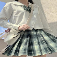 送给女朋友的小惊喜：jk制服格裙